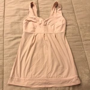 Lululemon pink yoga tank size 4